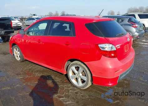 2009 Toyota Matrix S z USA, uszkodzony, nr VIN 2T1KE40EX9C030297